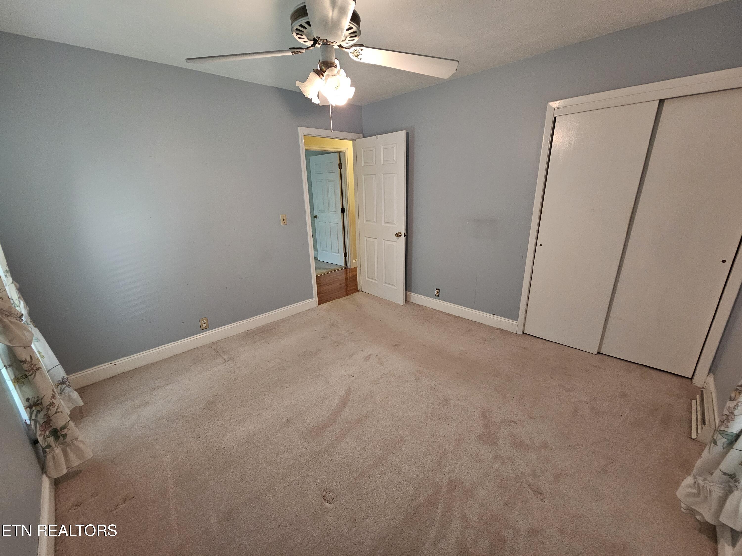 607 Crestwood Drive