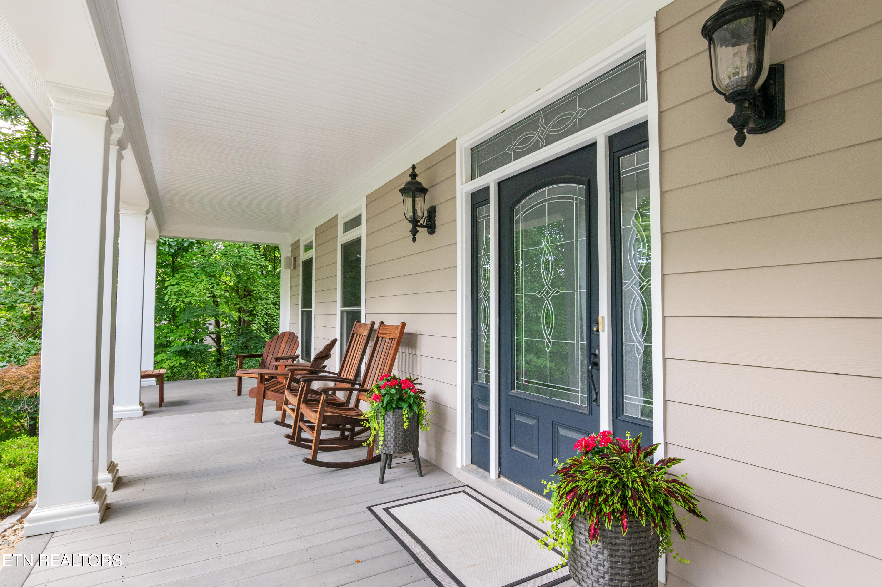 186 Lake Crest Drive