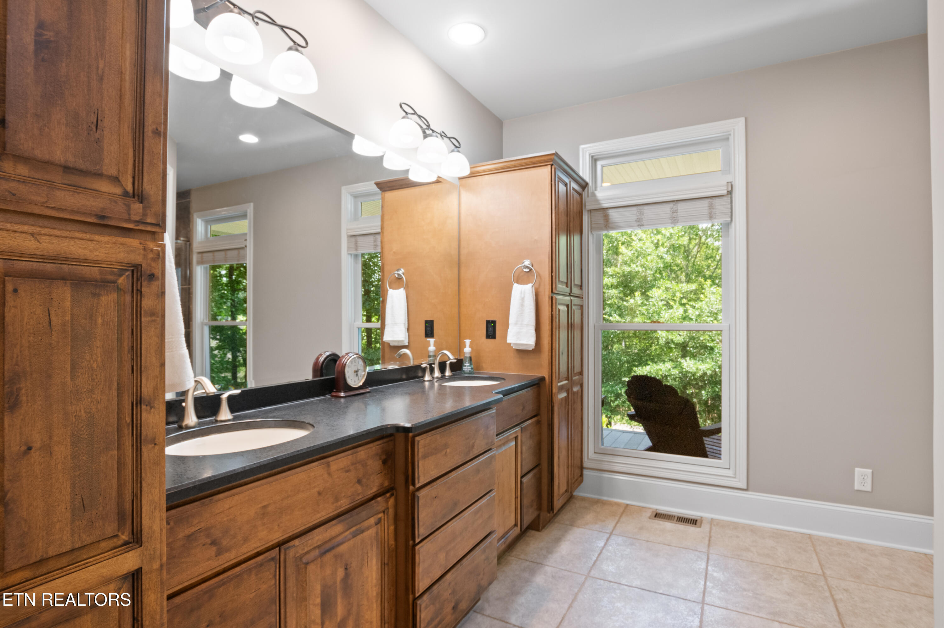 186 Lake Crest Drive