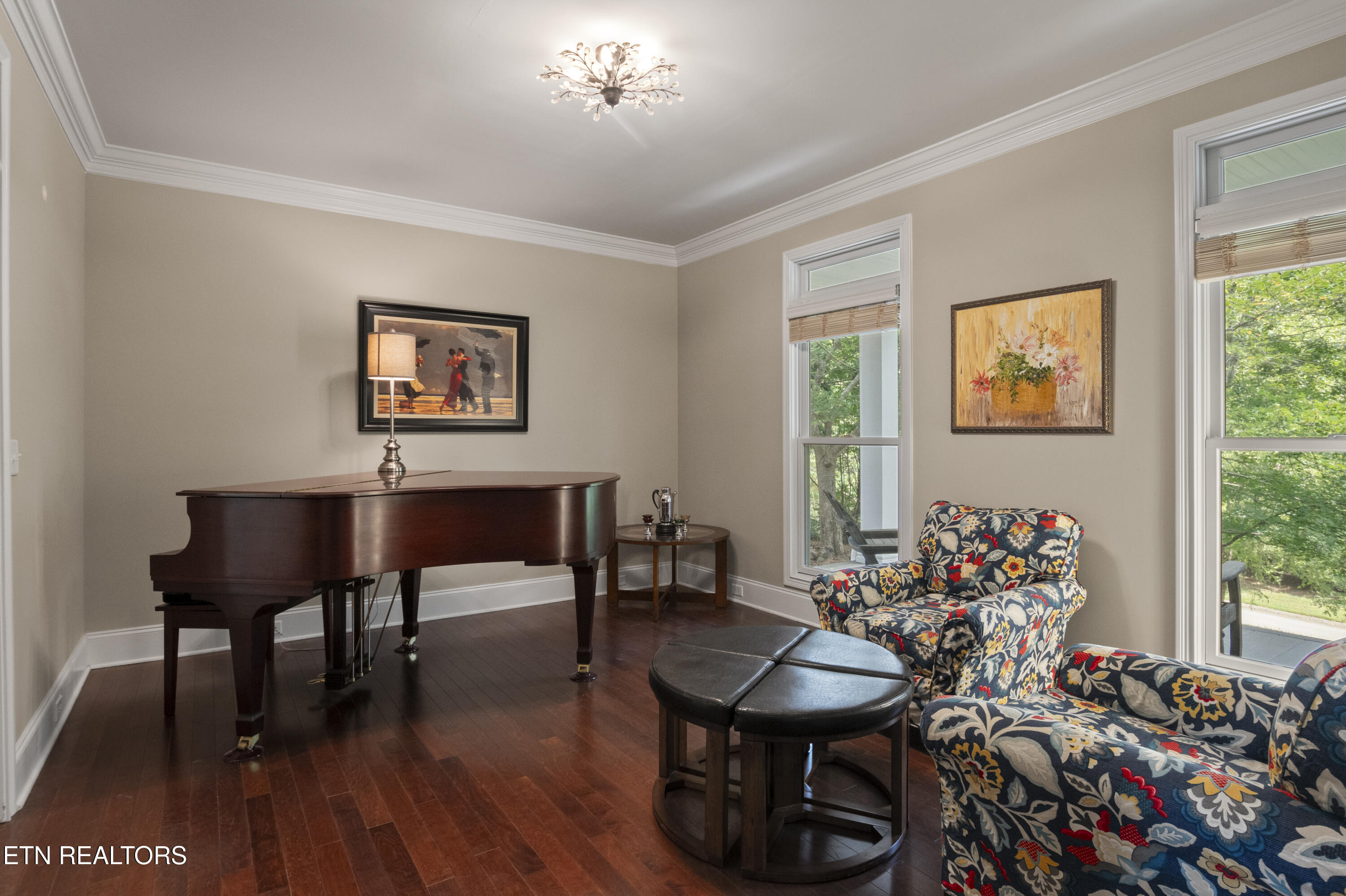 186 Lake Crest Drive