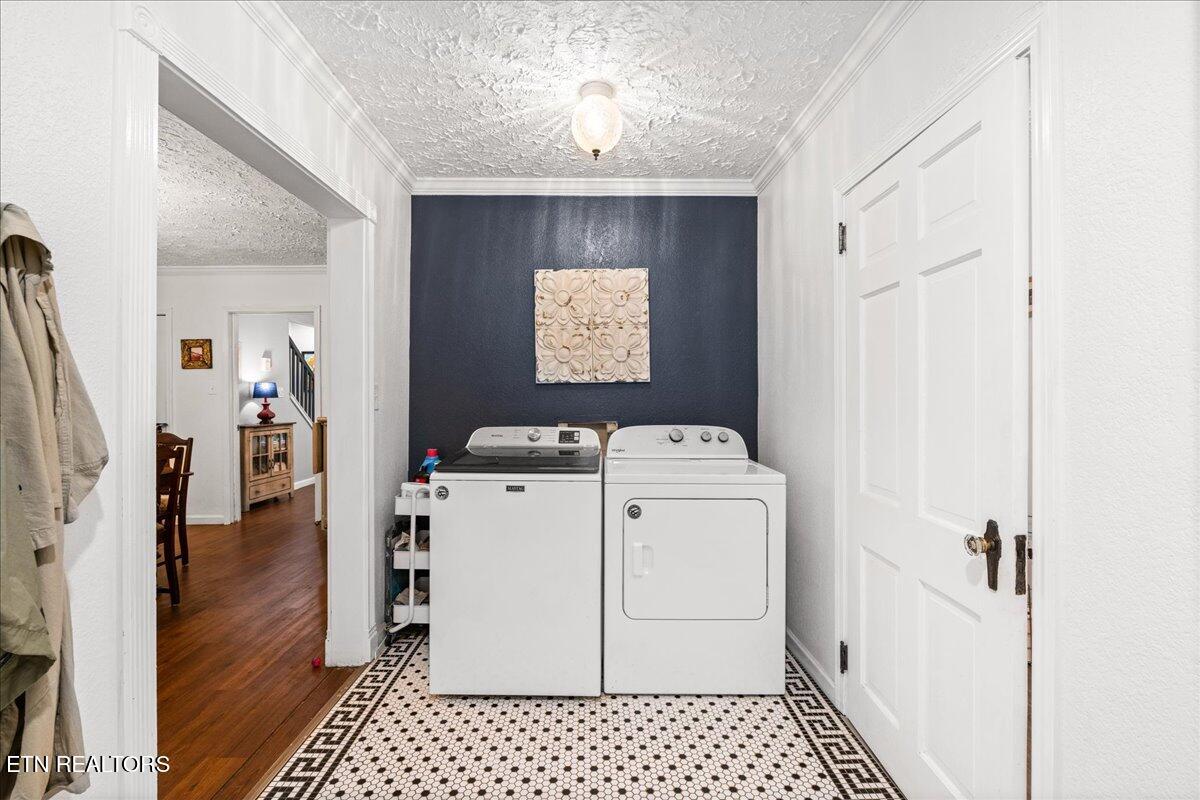 703 Midlake Drive