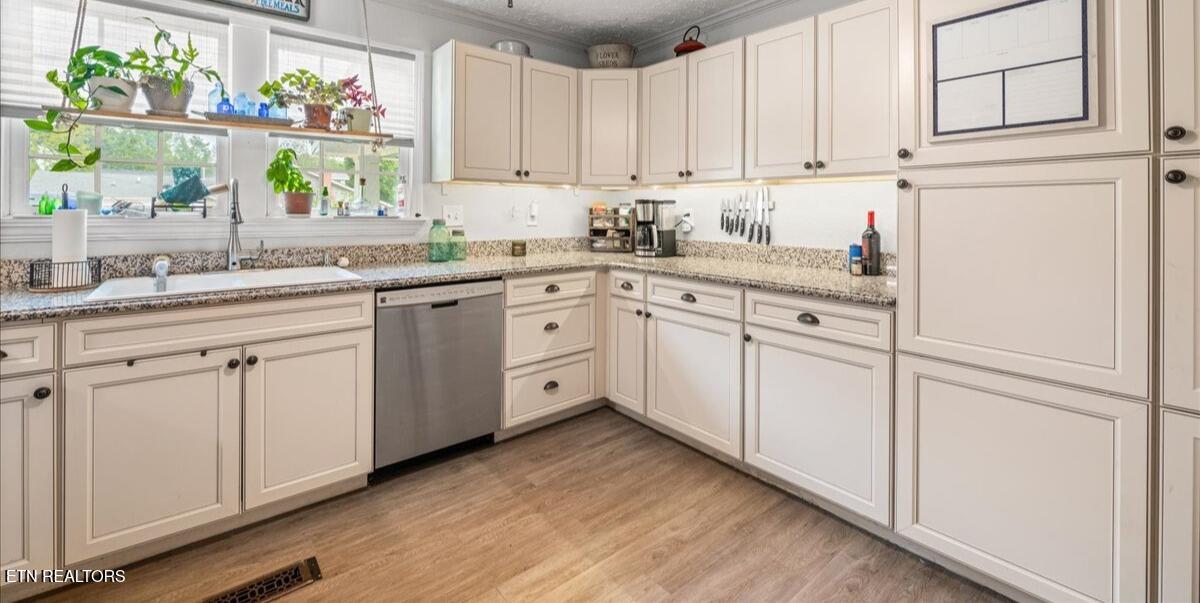 703 Midlake Drive