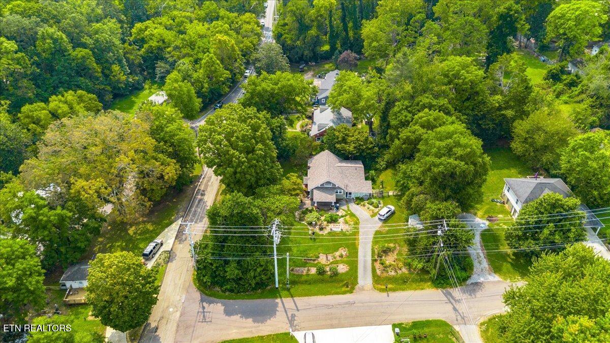 703 Midlake Drive