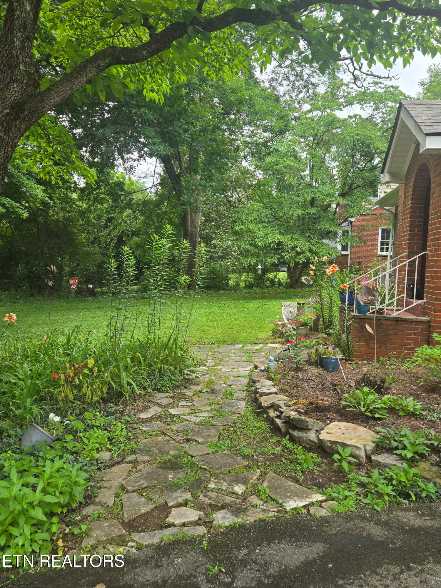 703 Midlake Drive