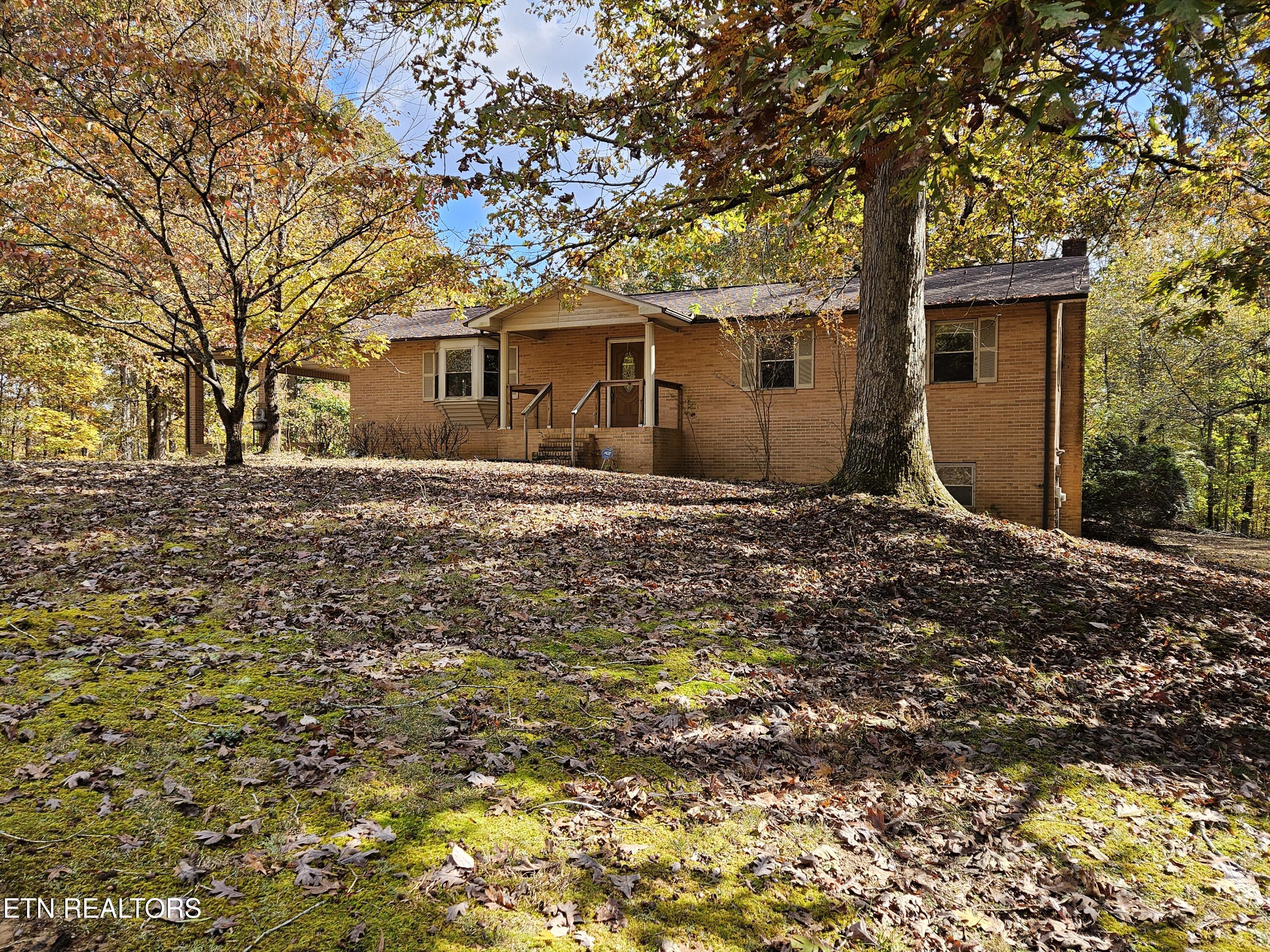 240 W Rockwood Ferry Rd