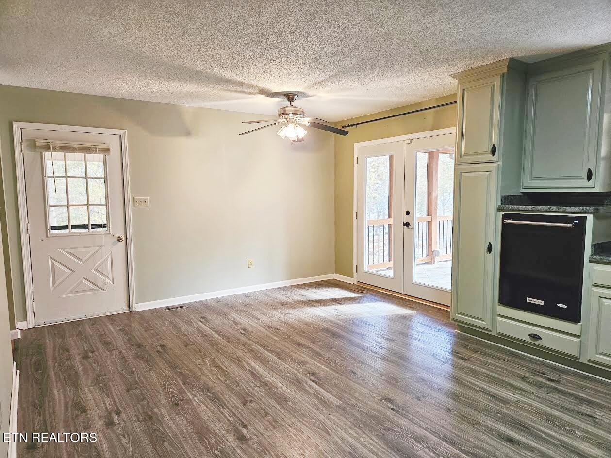 240 W Rockwood Ferry Rd