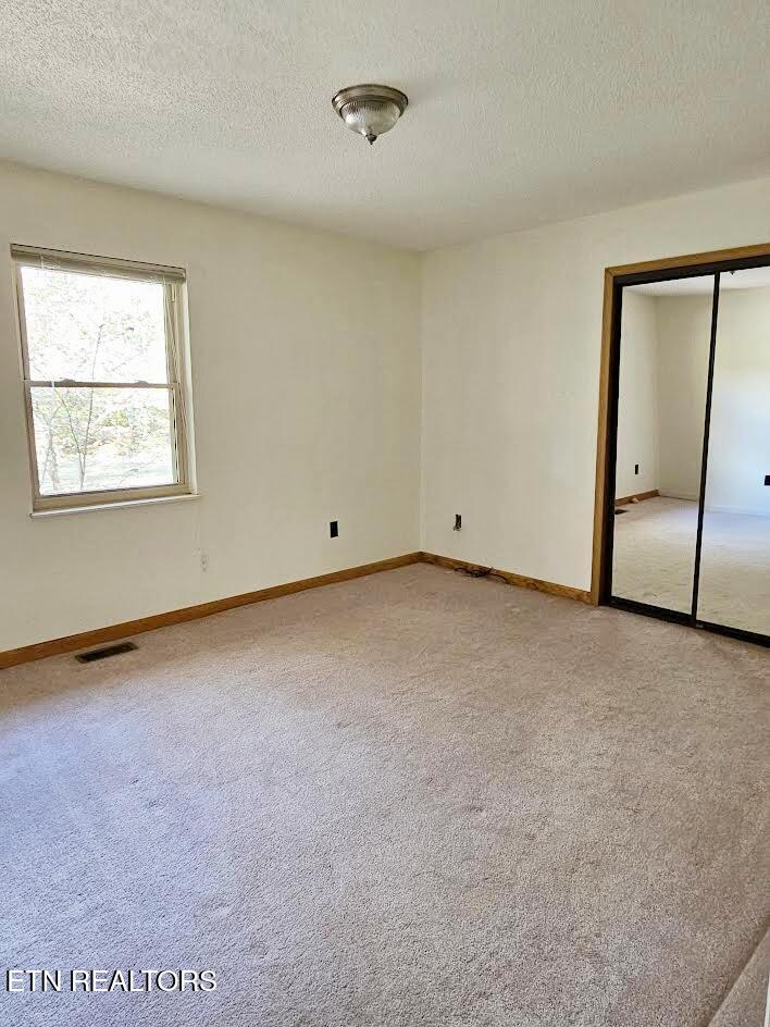 240 W Rockwood Ferry Rd