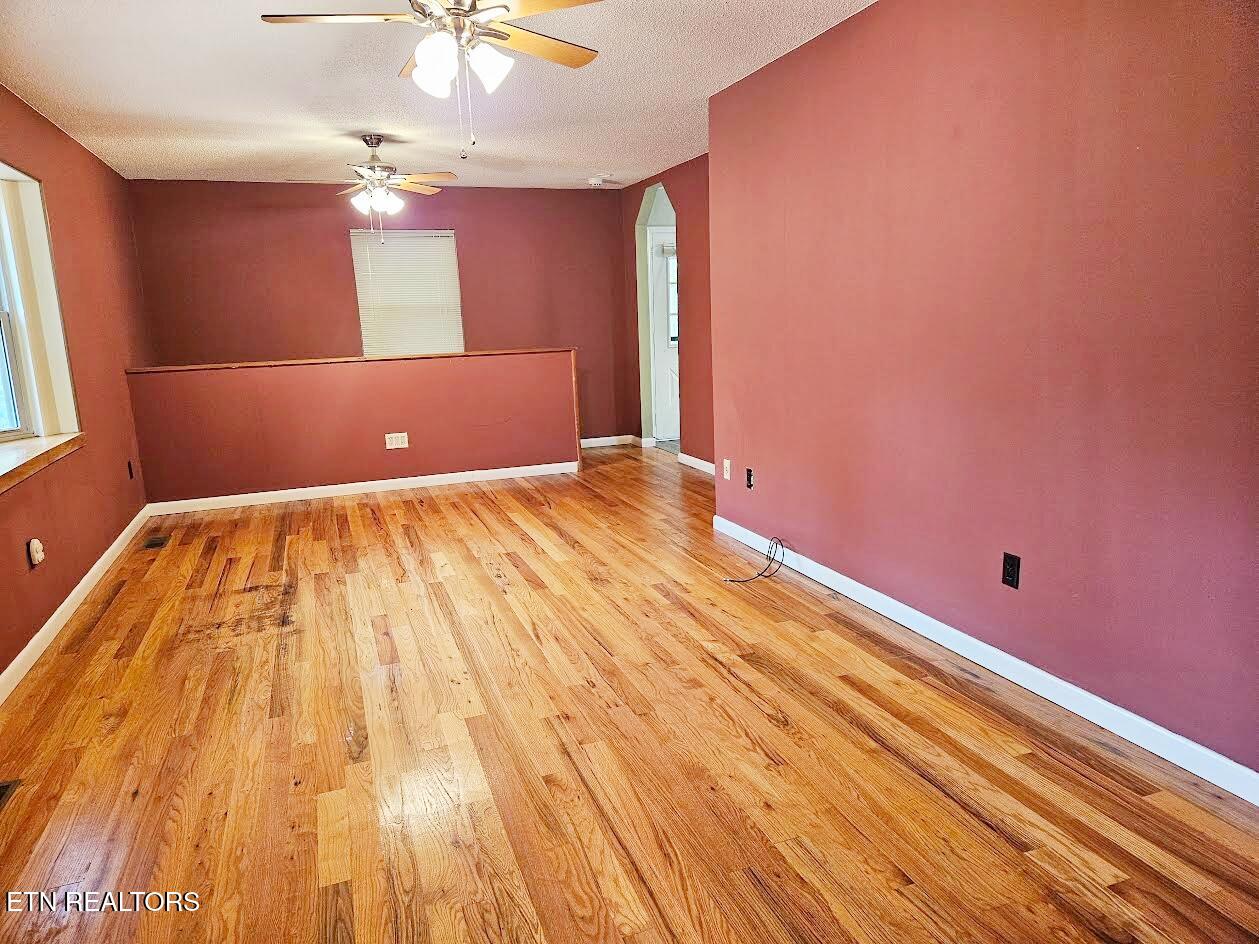 240 W Rockwood Ferry Rd