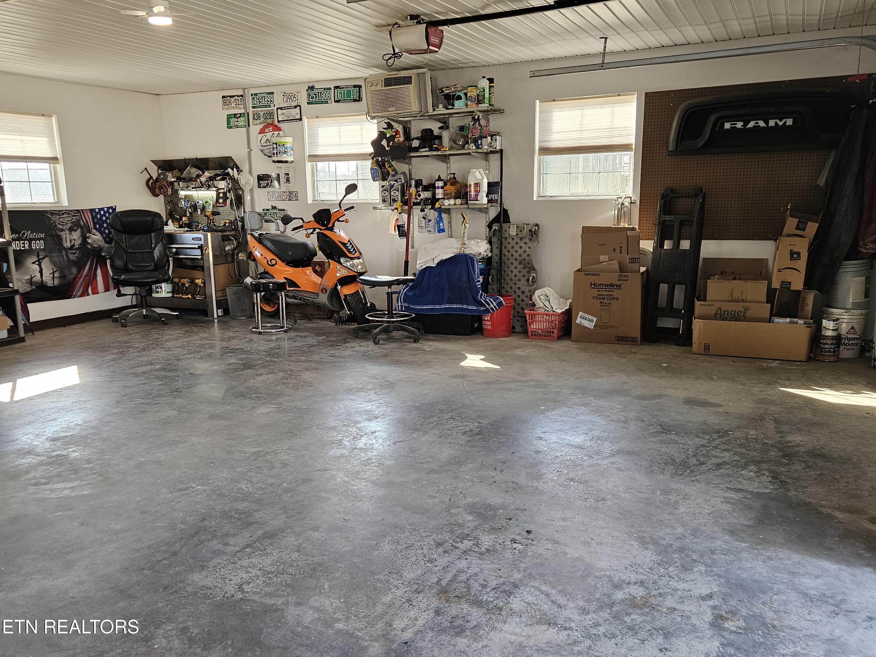 113 Thacker Drive, LaFollette