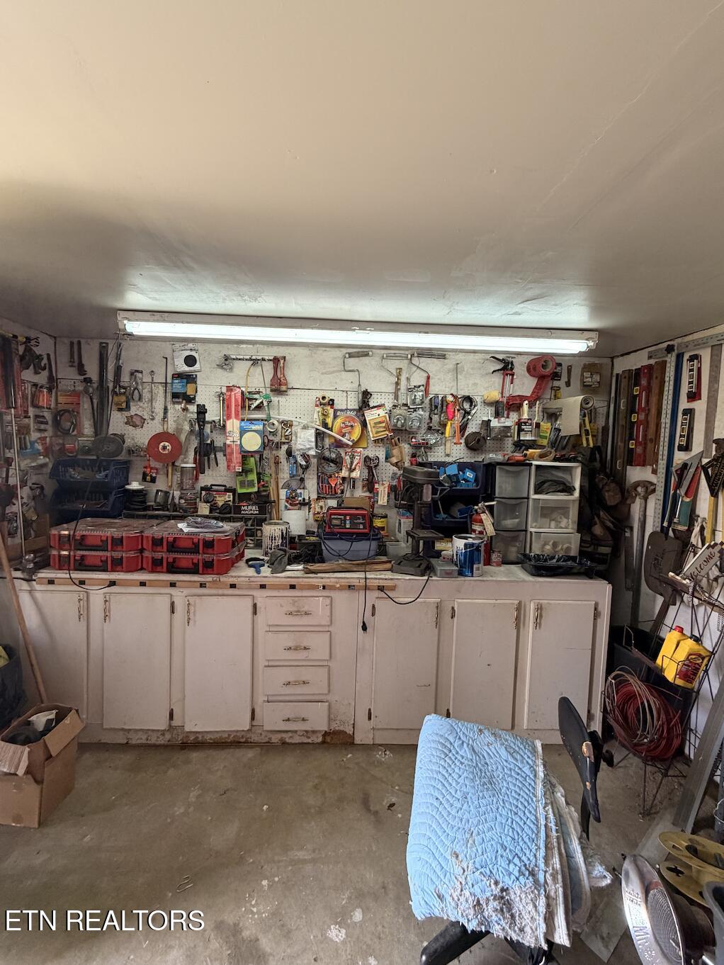 65 Dorton Access Rd