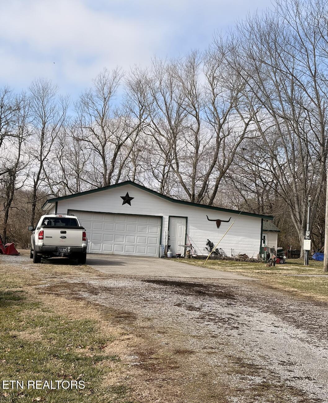 65 Dorton Access Rd