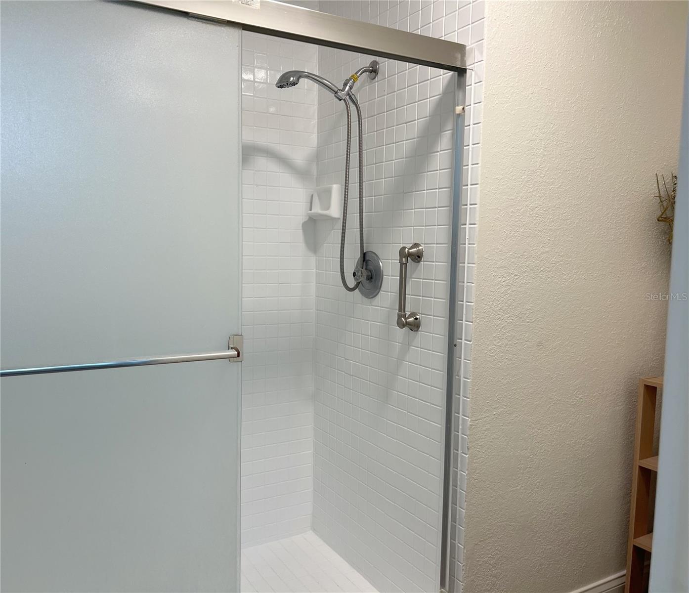 1813 LAKE CYPRESS DR #902