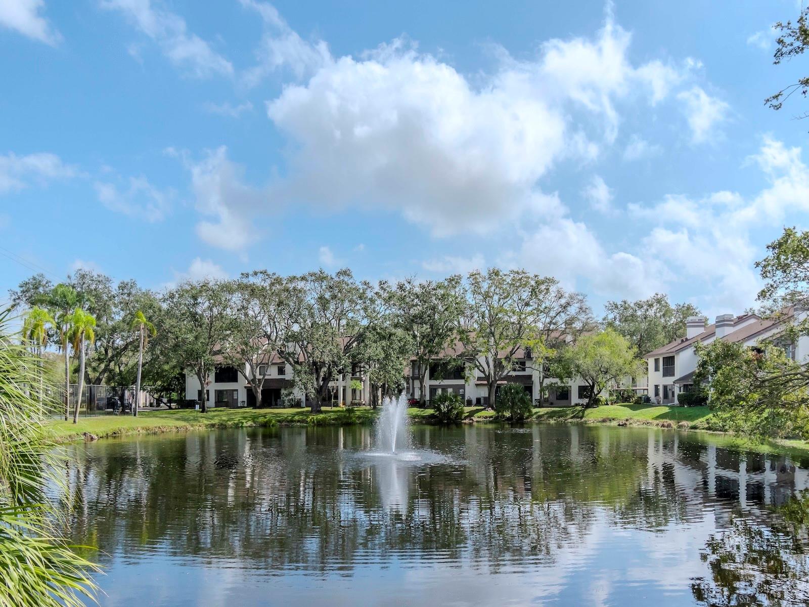 1813 LAKE CYPRESS DR #902