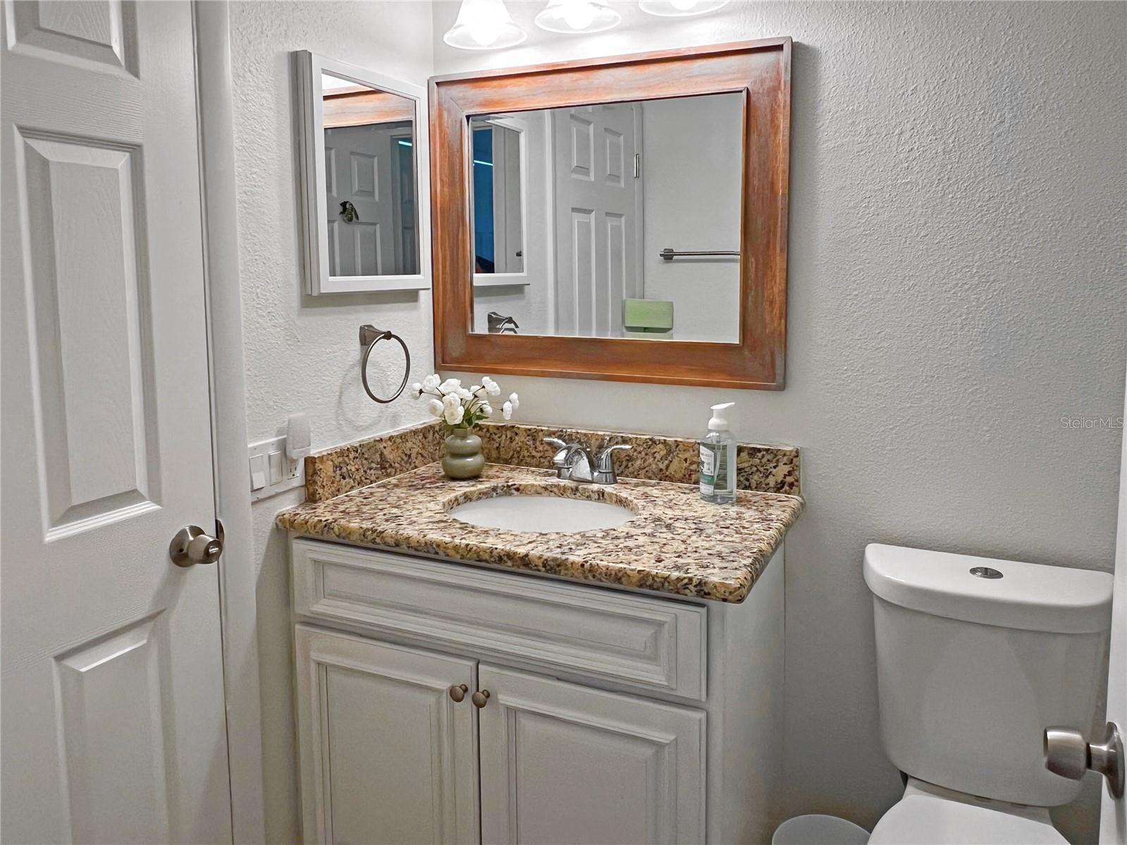 1813 LAKE CYPRESS DR #902