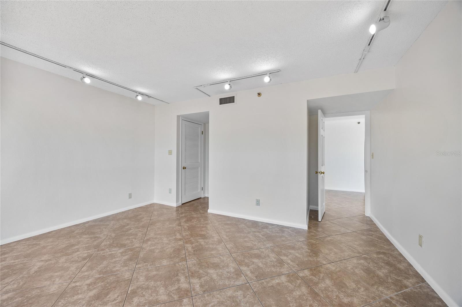 3301 BAYSHORE BLVD #1508B