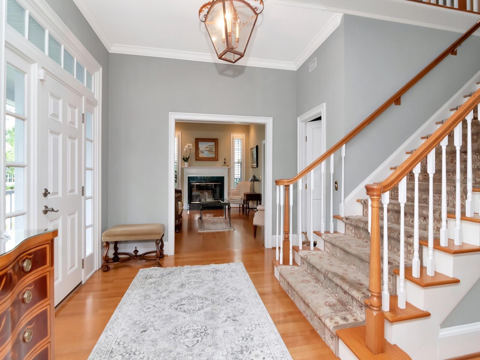 1403 W WATROUS AVE