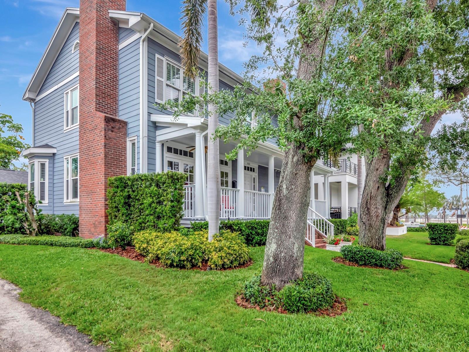 1403 W WATROUS AVE