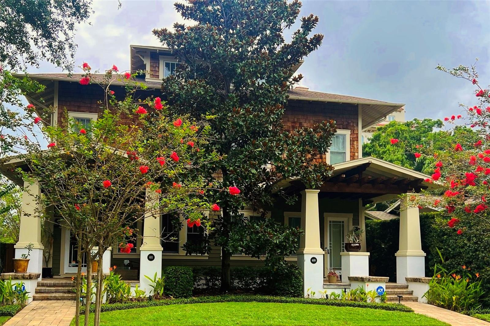 609 S DAKOTA AVE