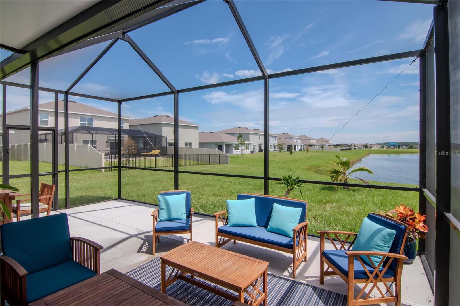 9744 CRESCENT RAY DR