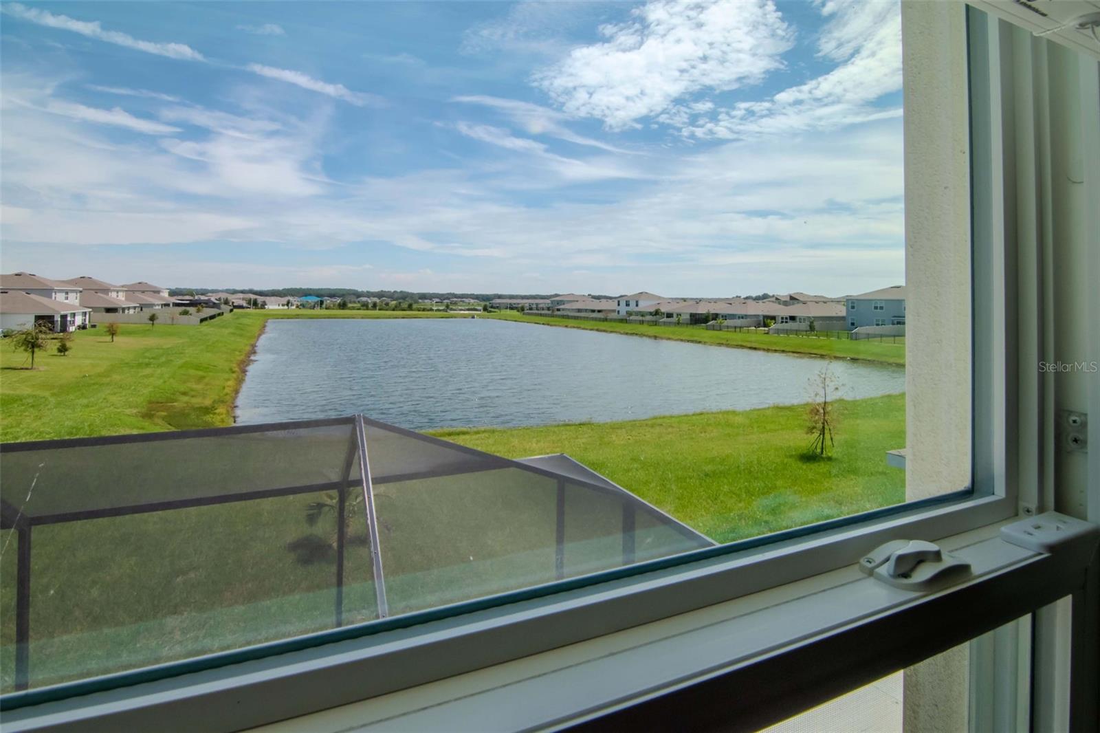 9744 CRESCENT RAY DR