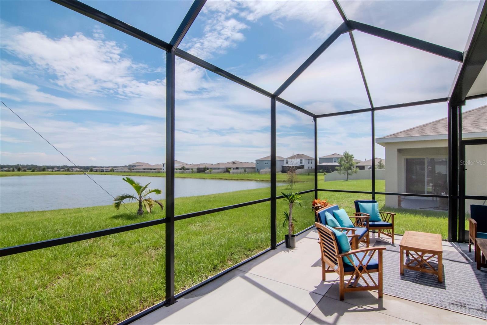 9744 CRESCENT RAY DR