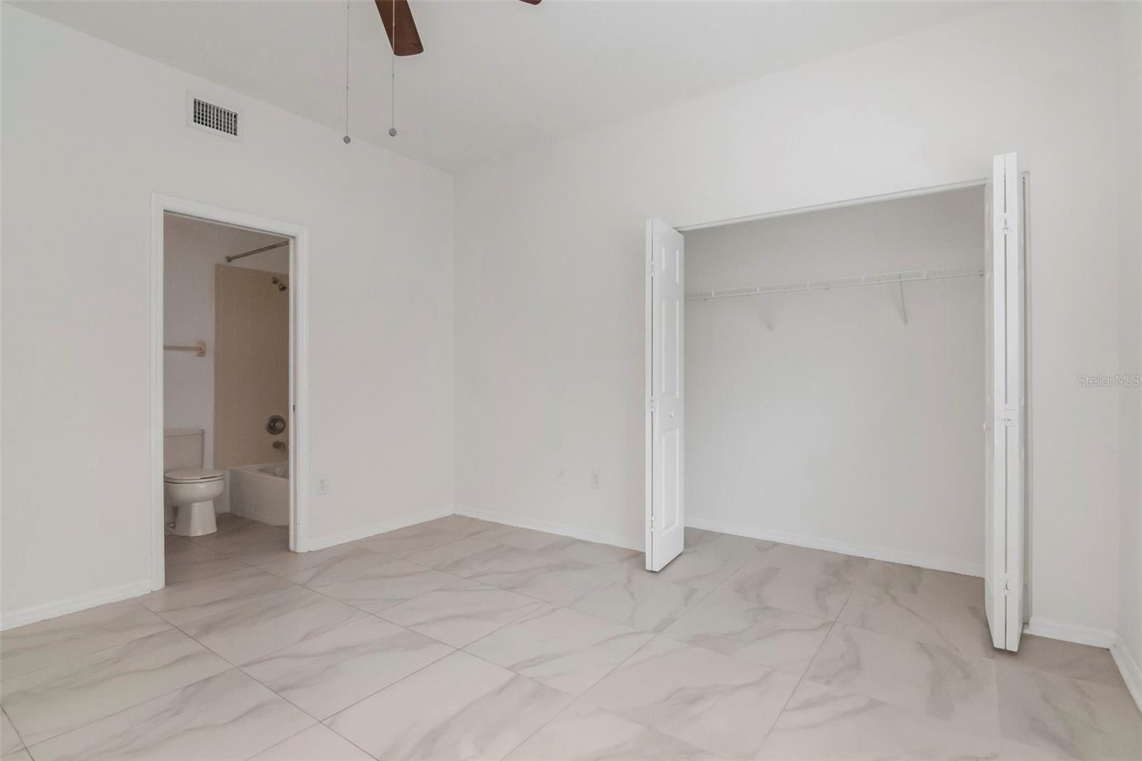 27512 BREAKERS DR