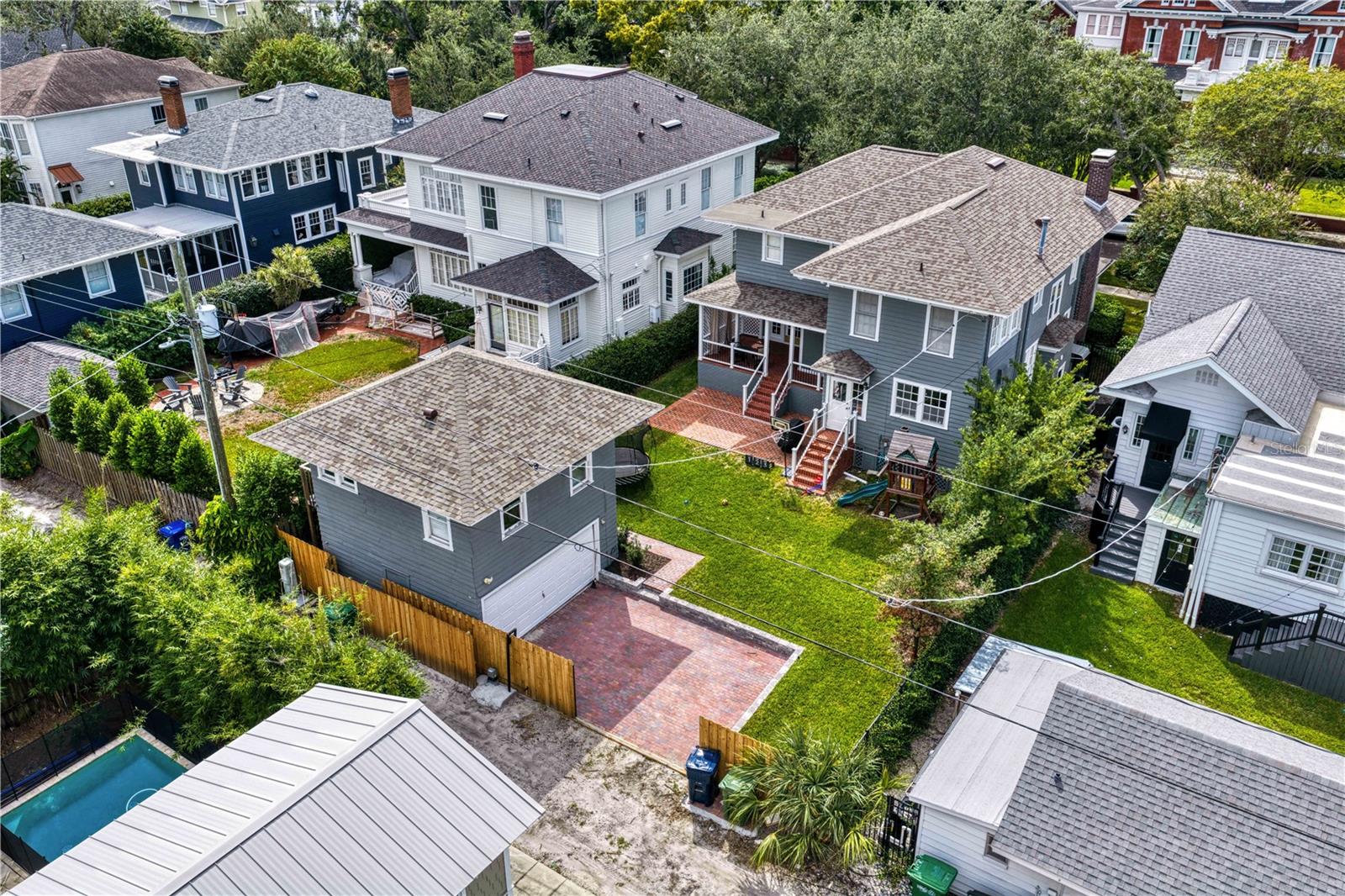 802 S DELAWARE AVE