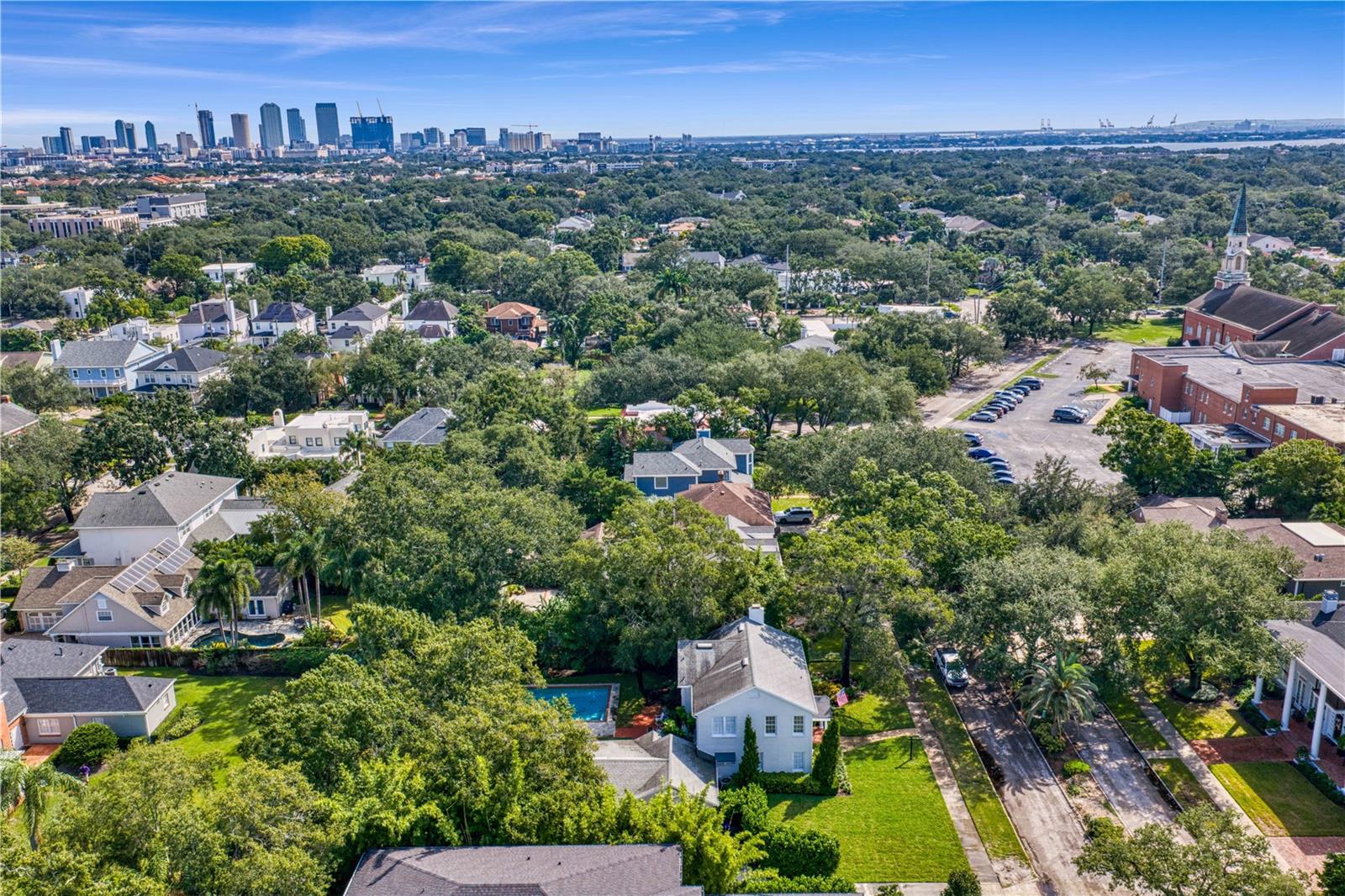 3209 W PARKLAND BLVD