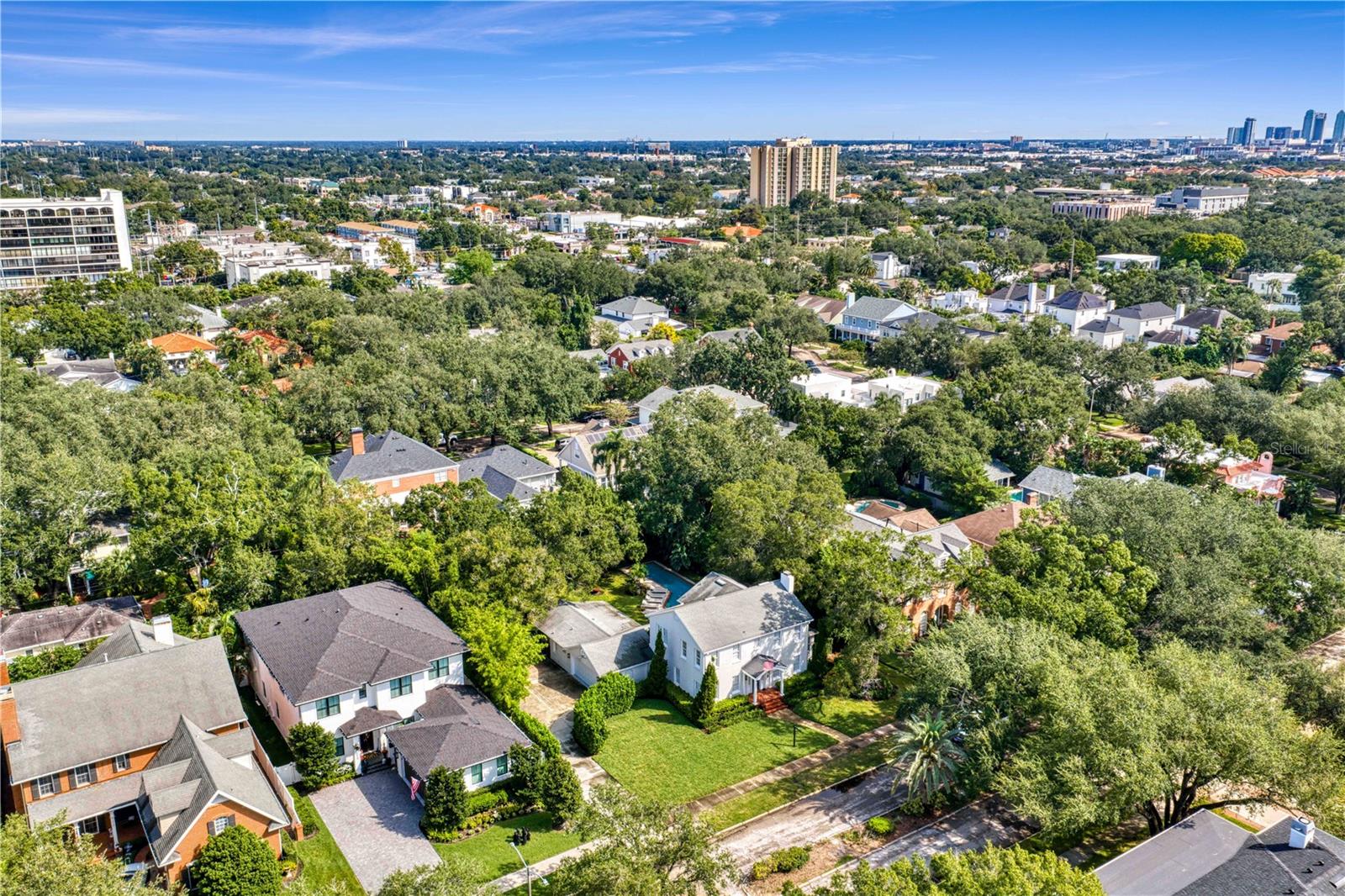 3209 W PARKLAND BLVD