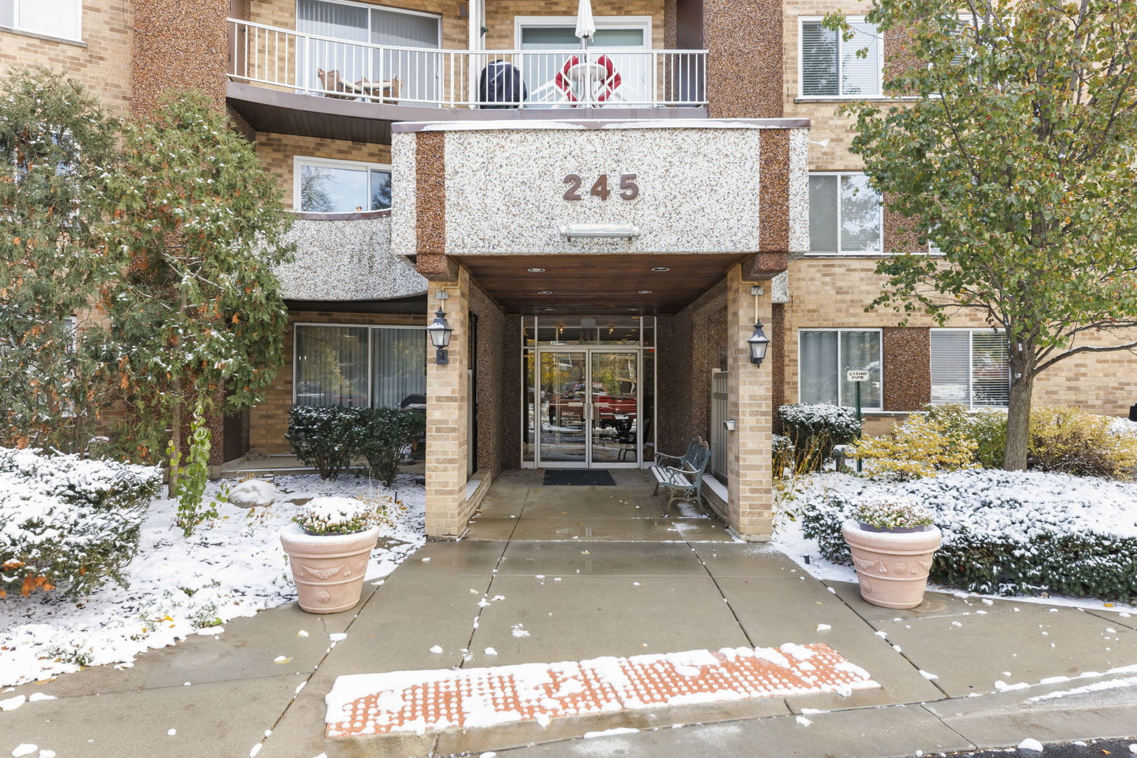 245 S Park Lane Unit: 321