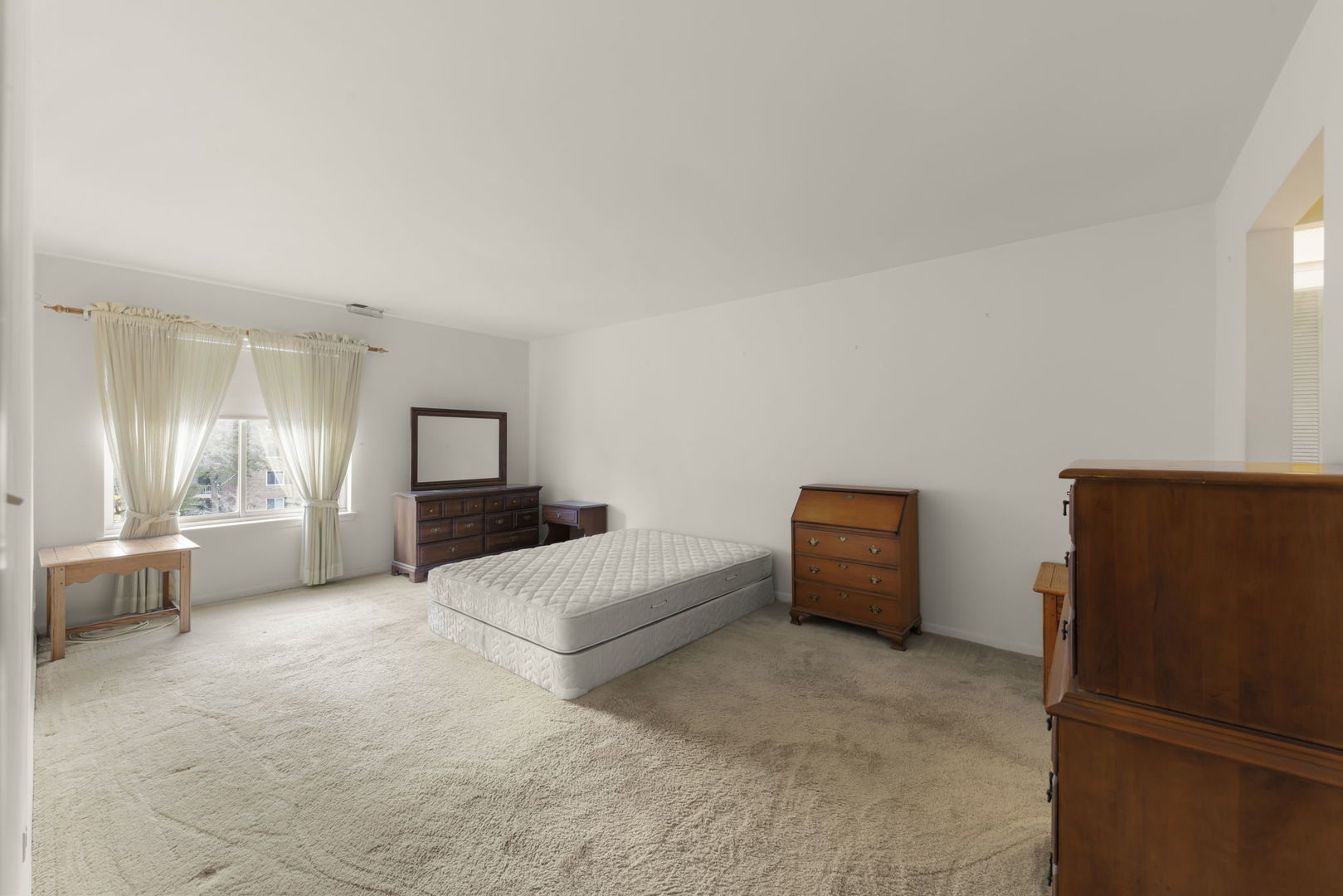 245 S Park Lane Unit: 321