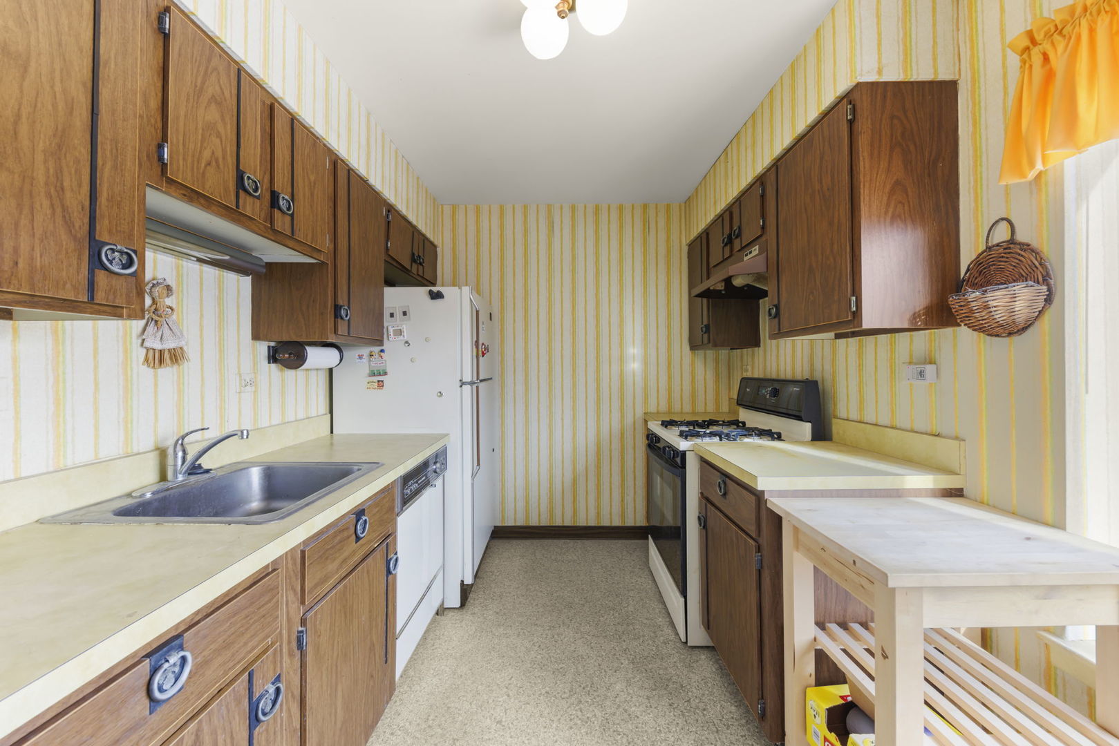 245 S Park Lane Unit: 321