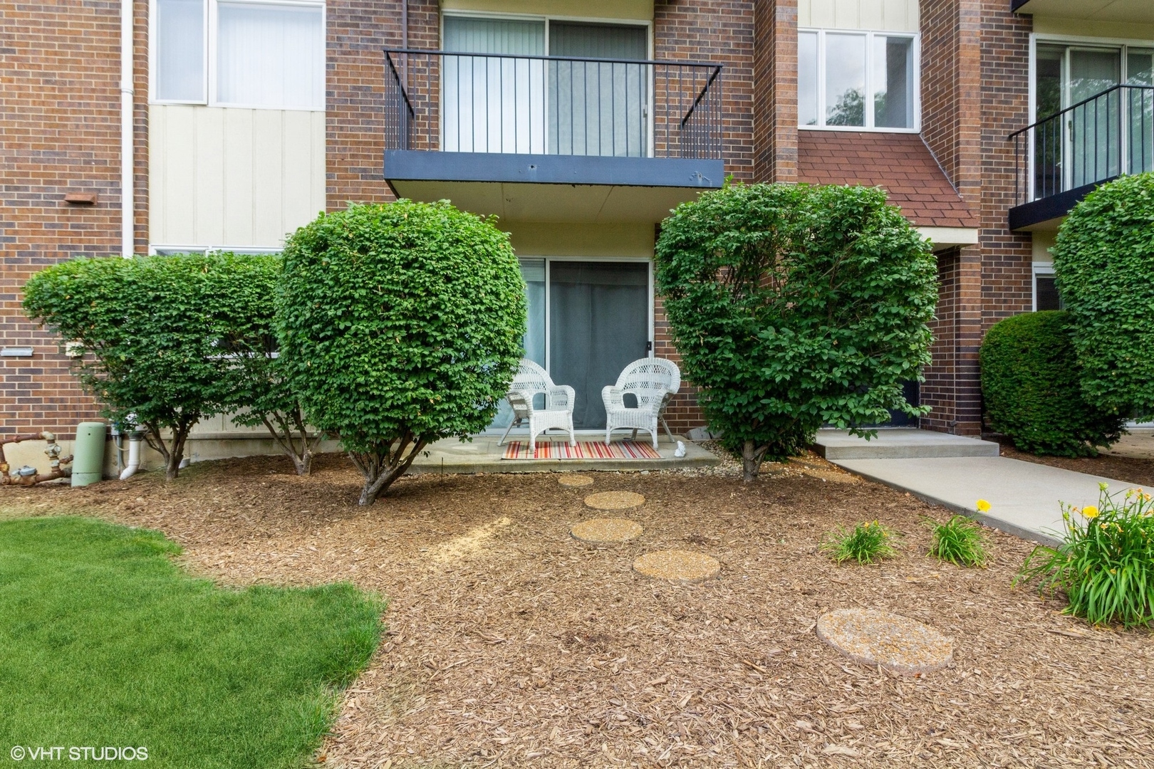 5s066 Pebblewood Lane Unit: B1