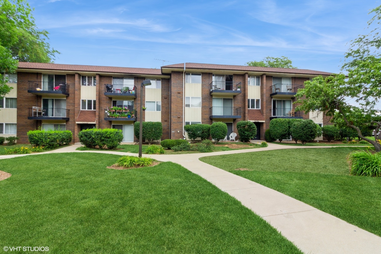 5s066 Pebblewood Lane Unit: B1