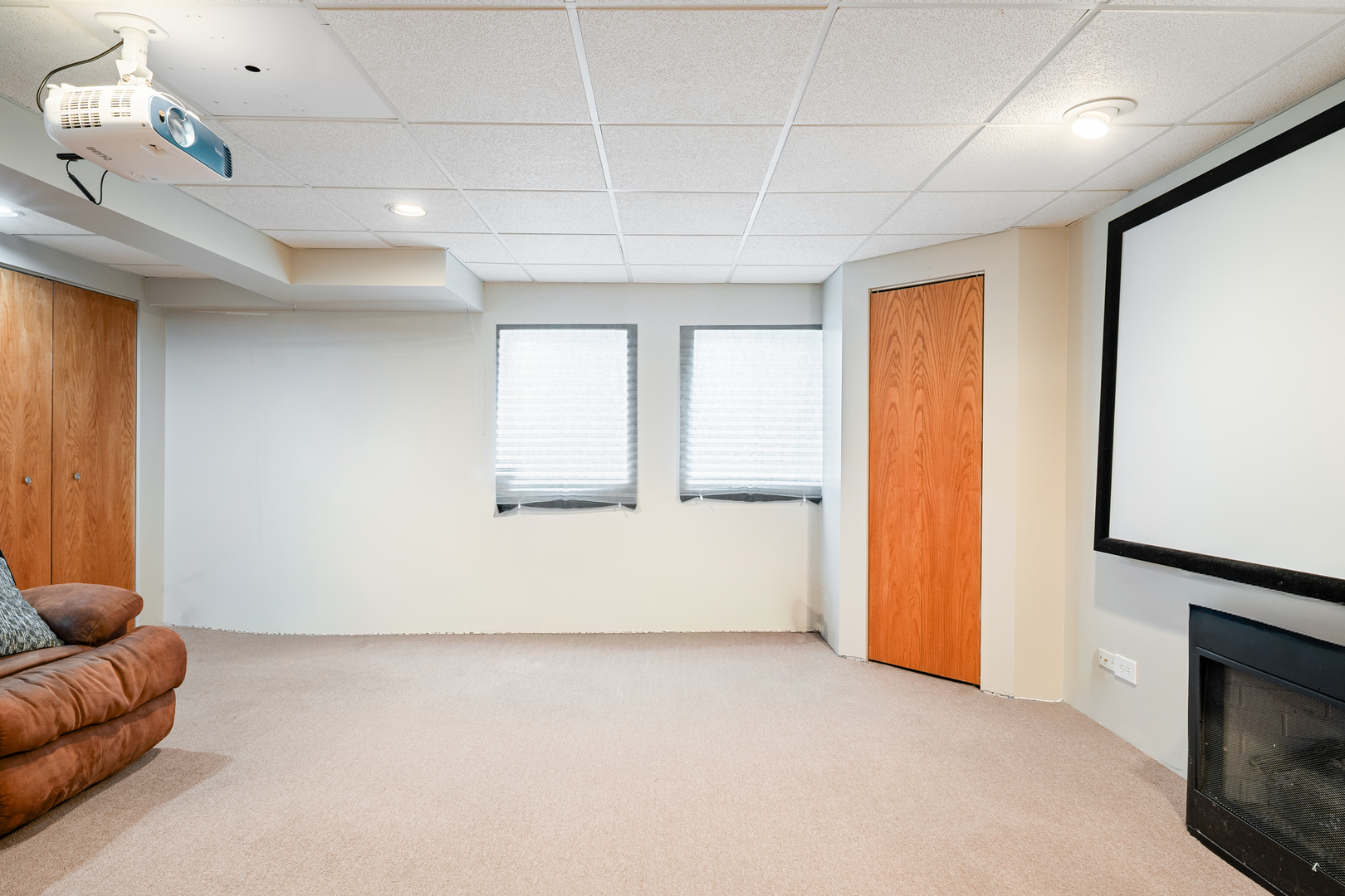 16017 W Iroquois Drive