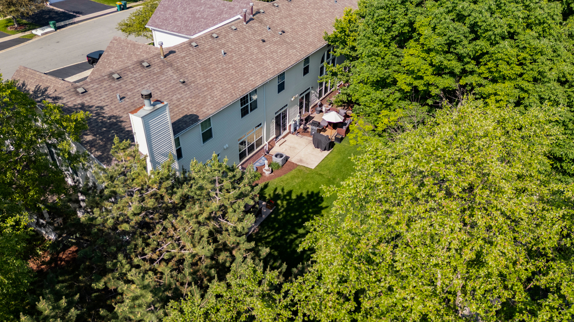 16017 W Iroquois Drive
