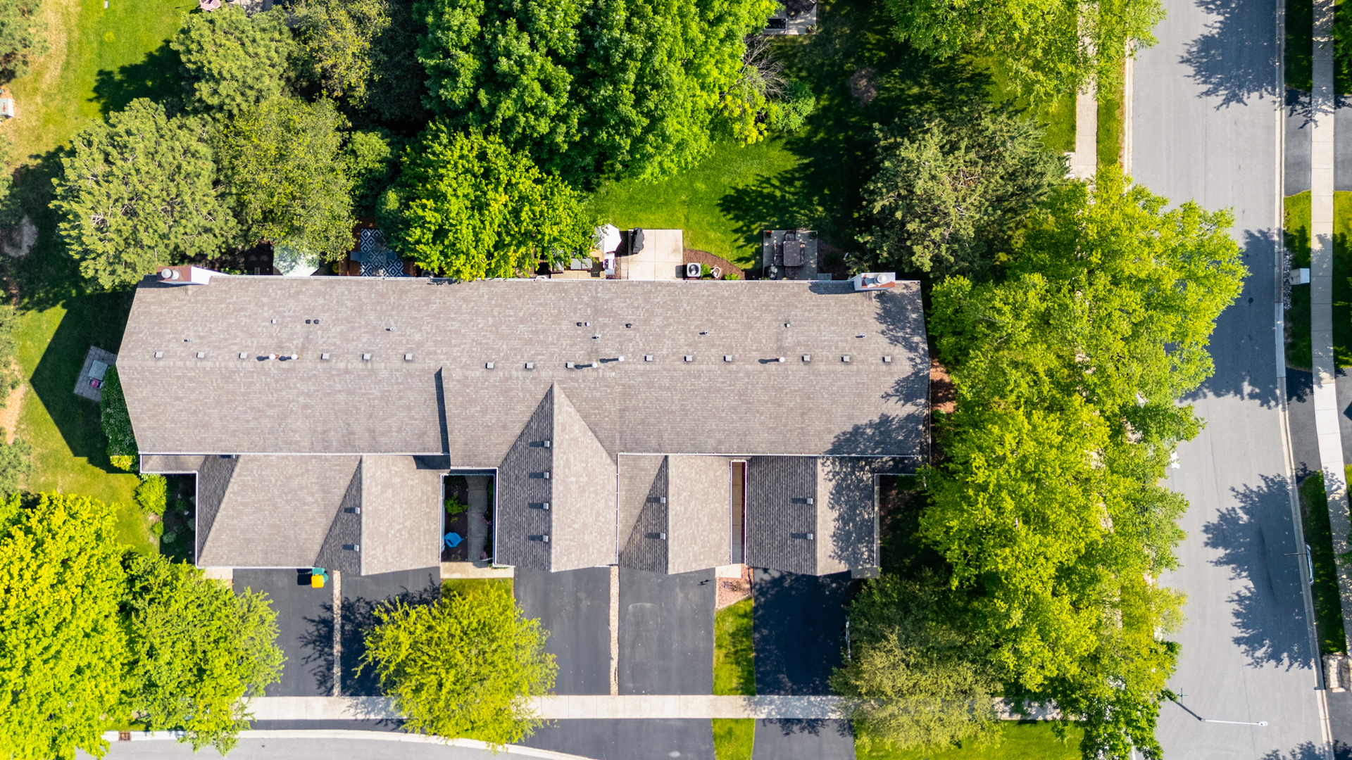 16017 W Iroquois Drive
