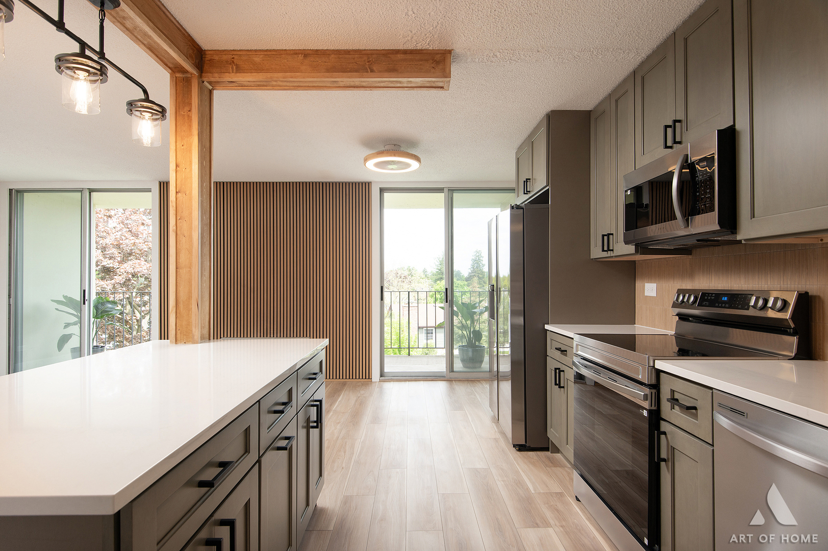 1150 E Jackson Street Unit: 4F