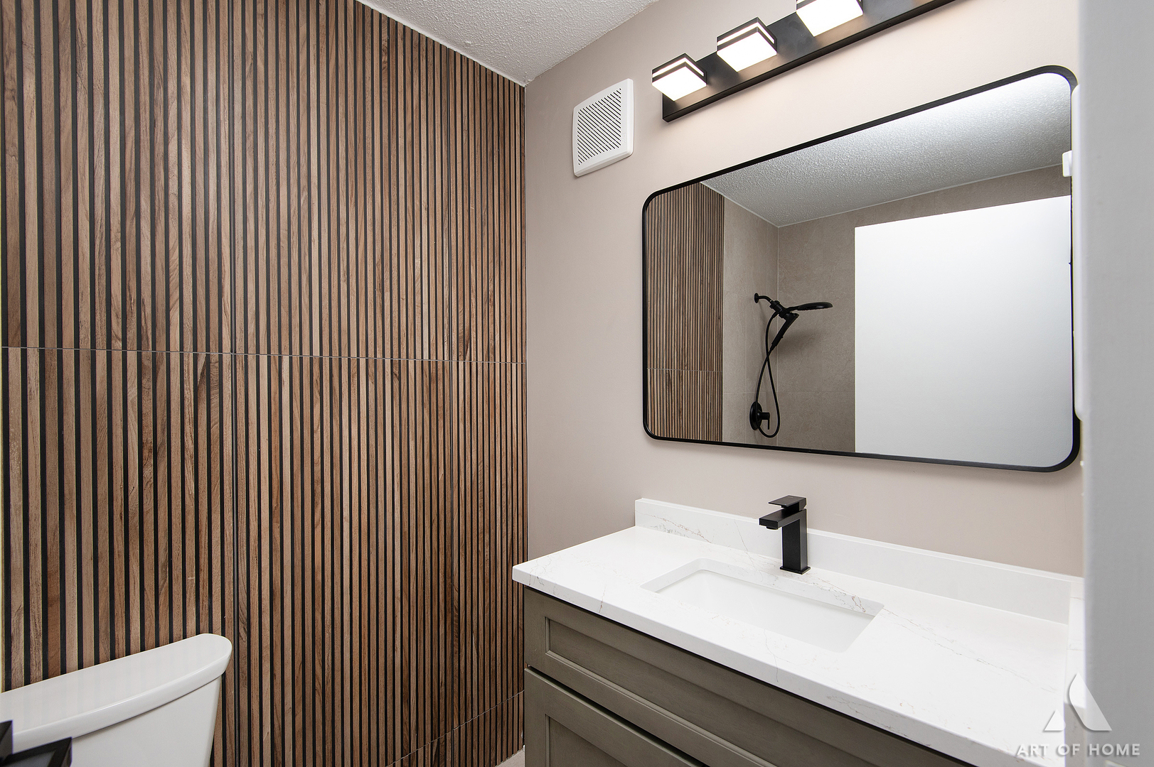 1150 E Jackson Street Unit: 4F