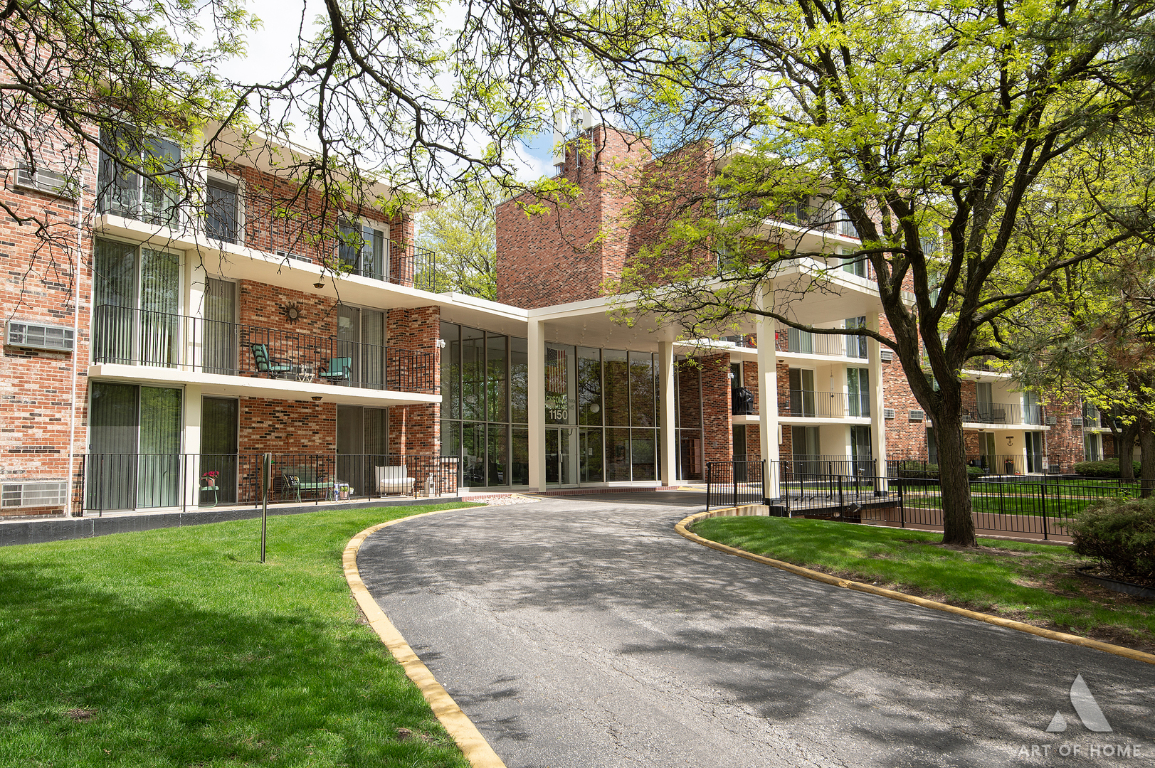 1150 E Jackson Street Unit: 4F