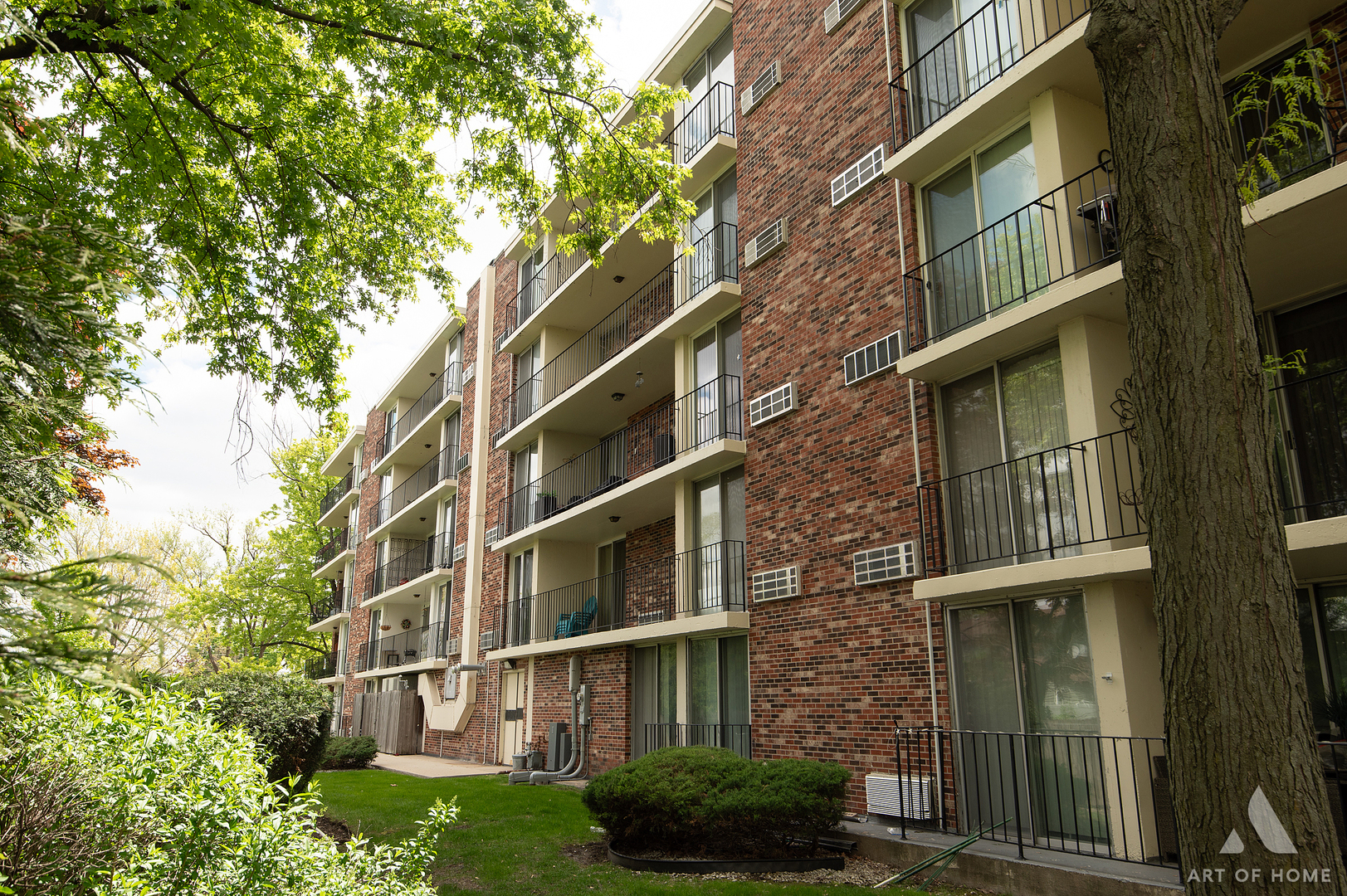 1150 E Jackson Street Unit: 4F