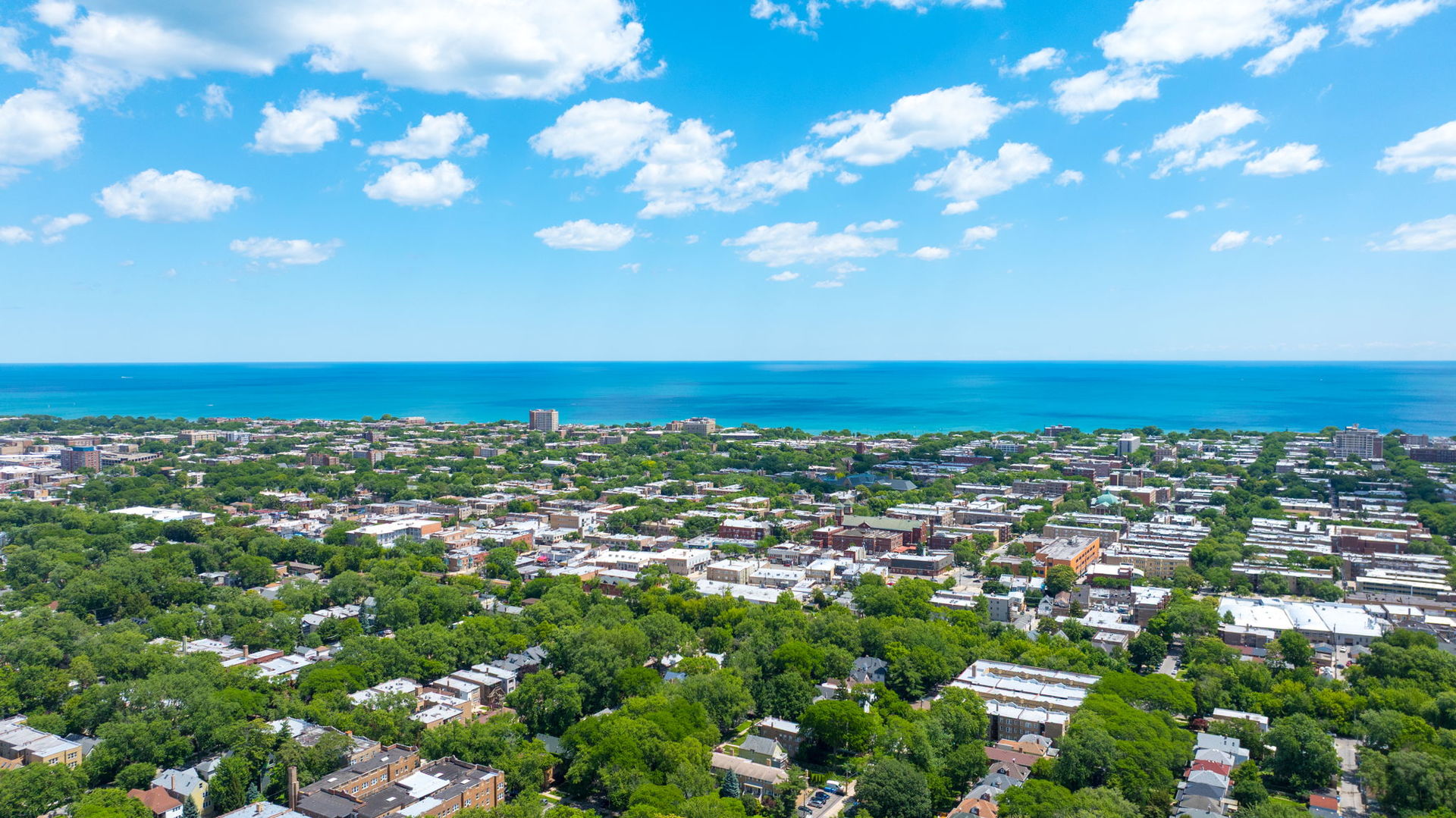 6751 N Artesian Avenue Unit: 1C