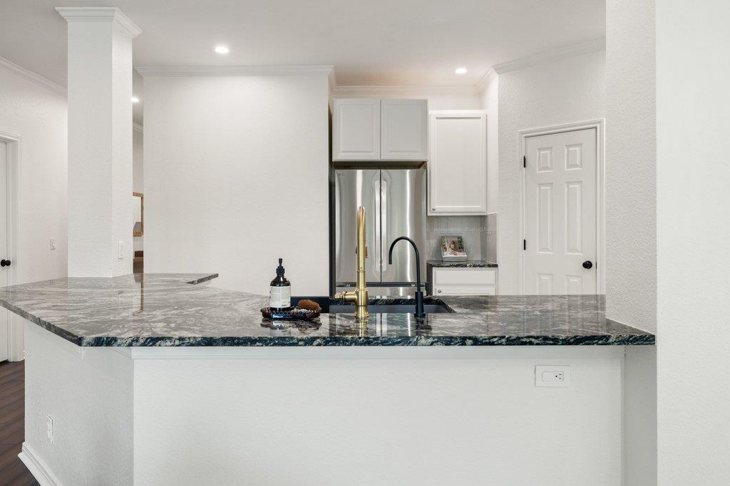 2720 Cascade Falls DR