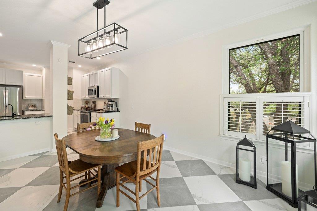 2720 Cascade Falls DR