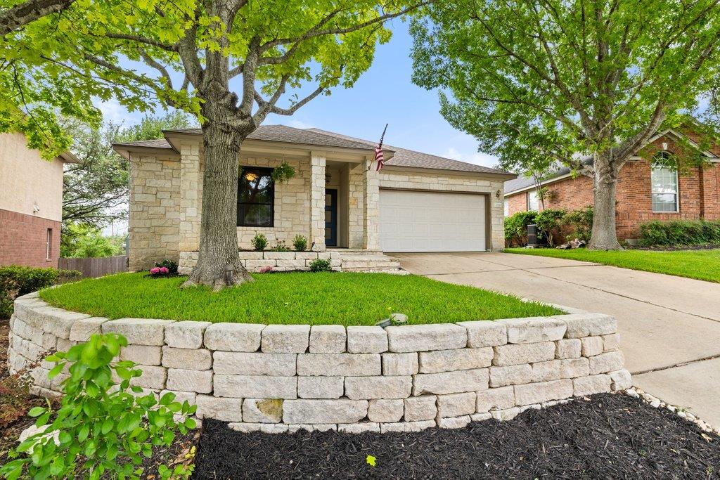 2720 Cascade Falls DR