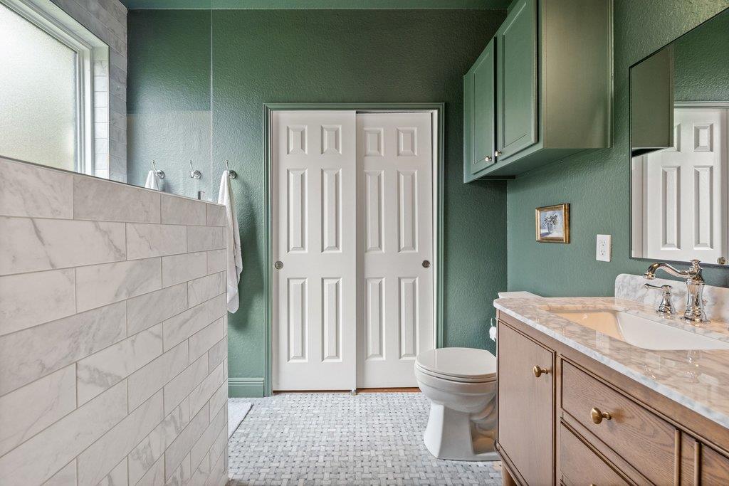 2720 Cascade Falls DR