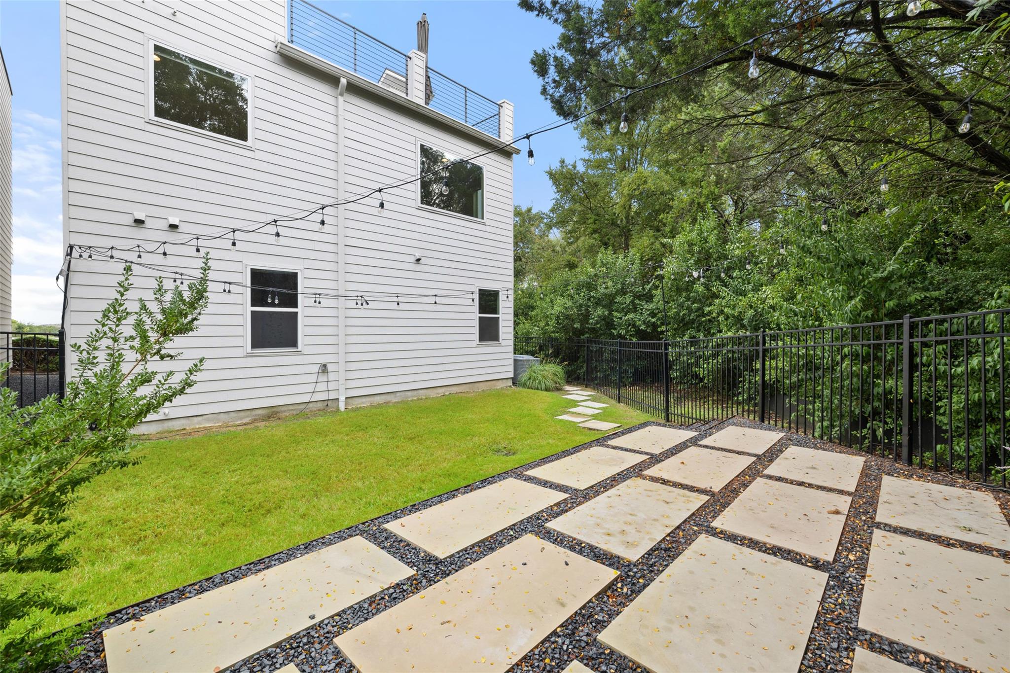 5202 Pink Poppy PASS, Austin