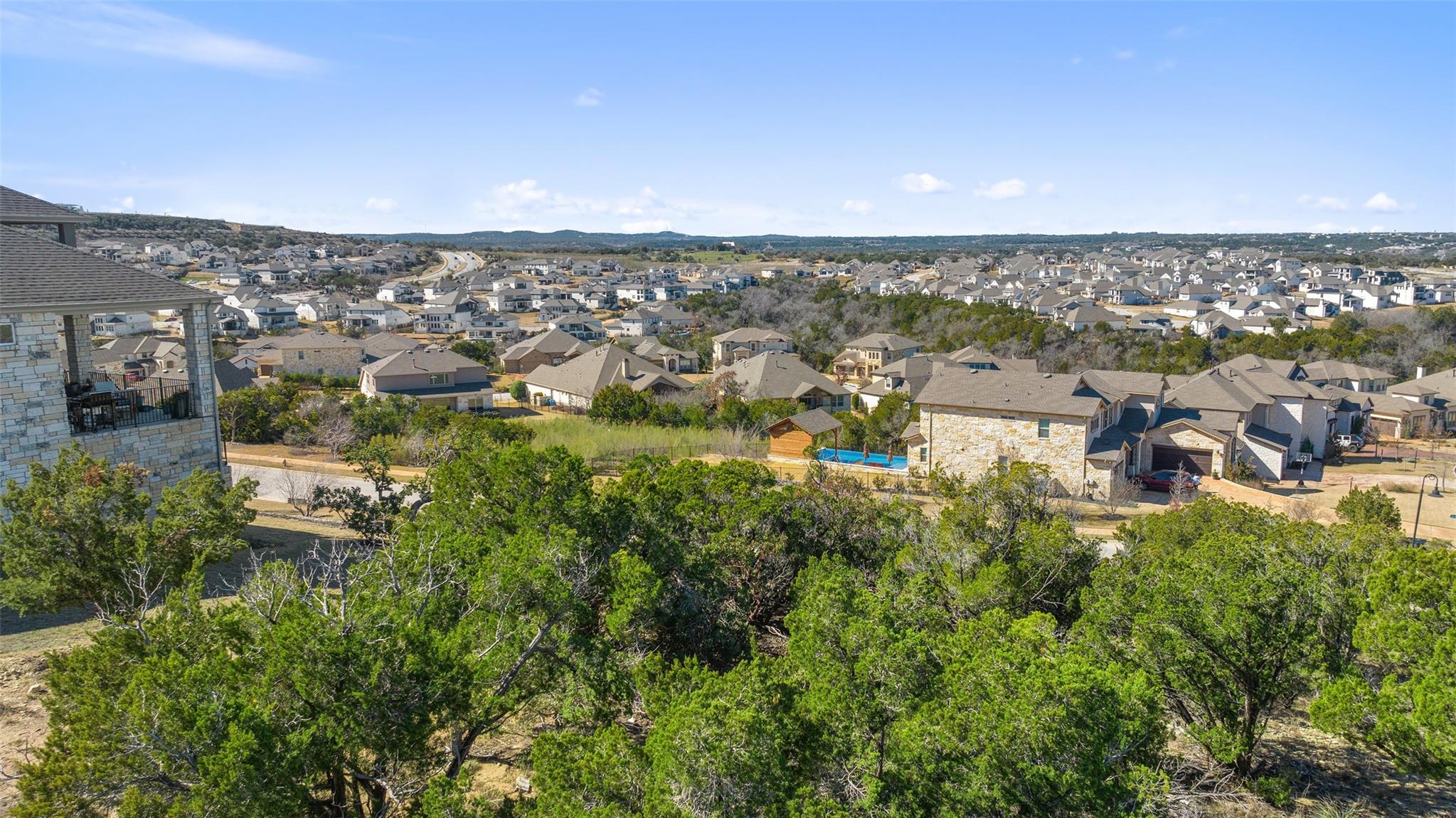 420 Lindale CV