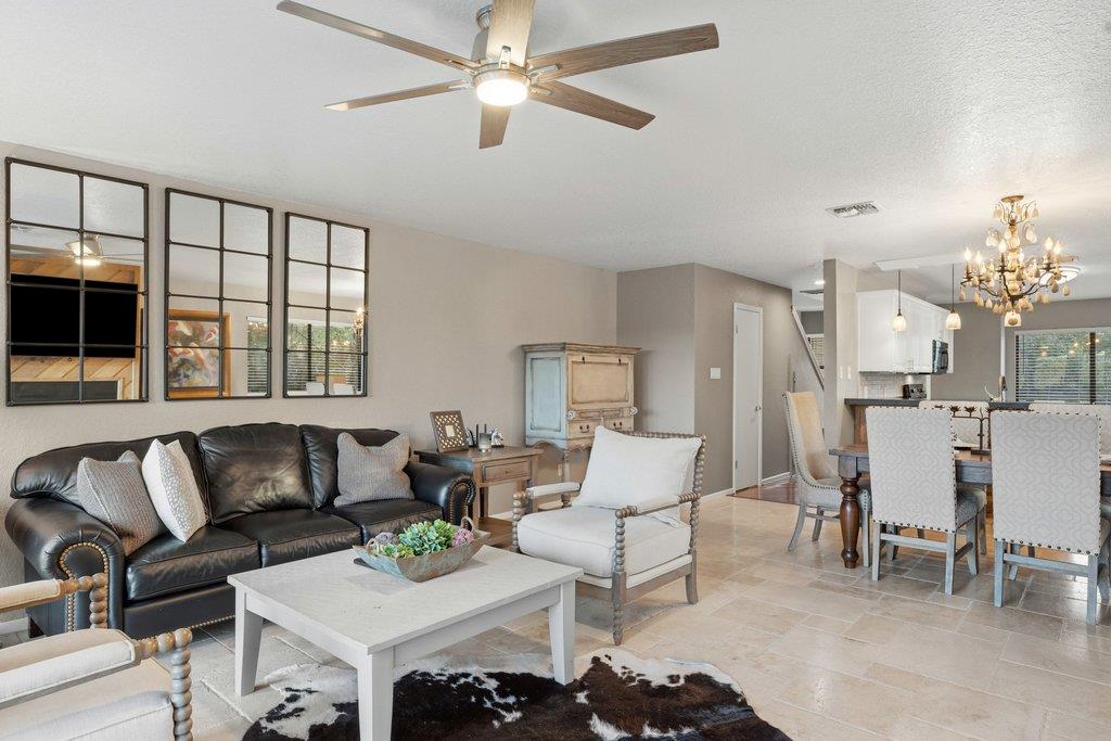 340 Harbor DR