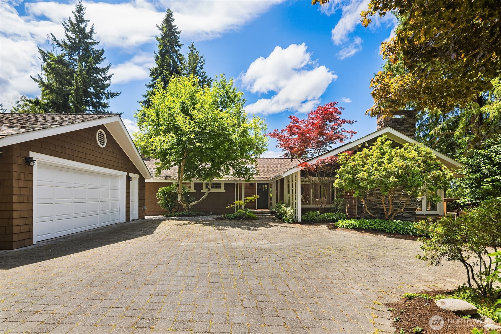 8 Shore Lane